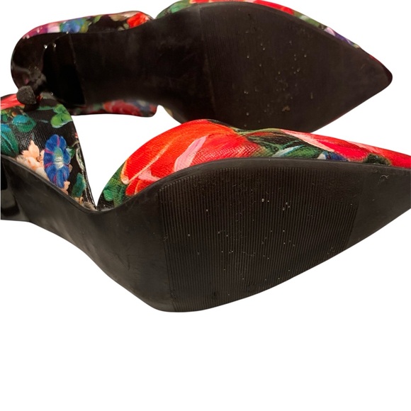 🩷CHARLOTTE RUSSE GORGEOUS ROSETTE HEELS🩷EXCELLENT CONDITION!! - Picture 5 of 5